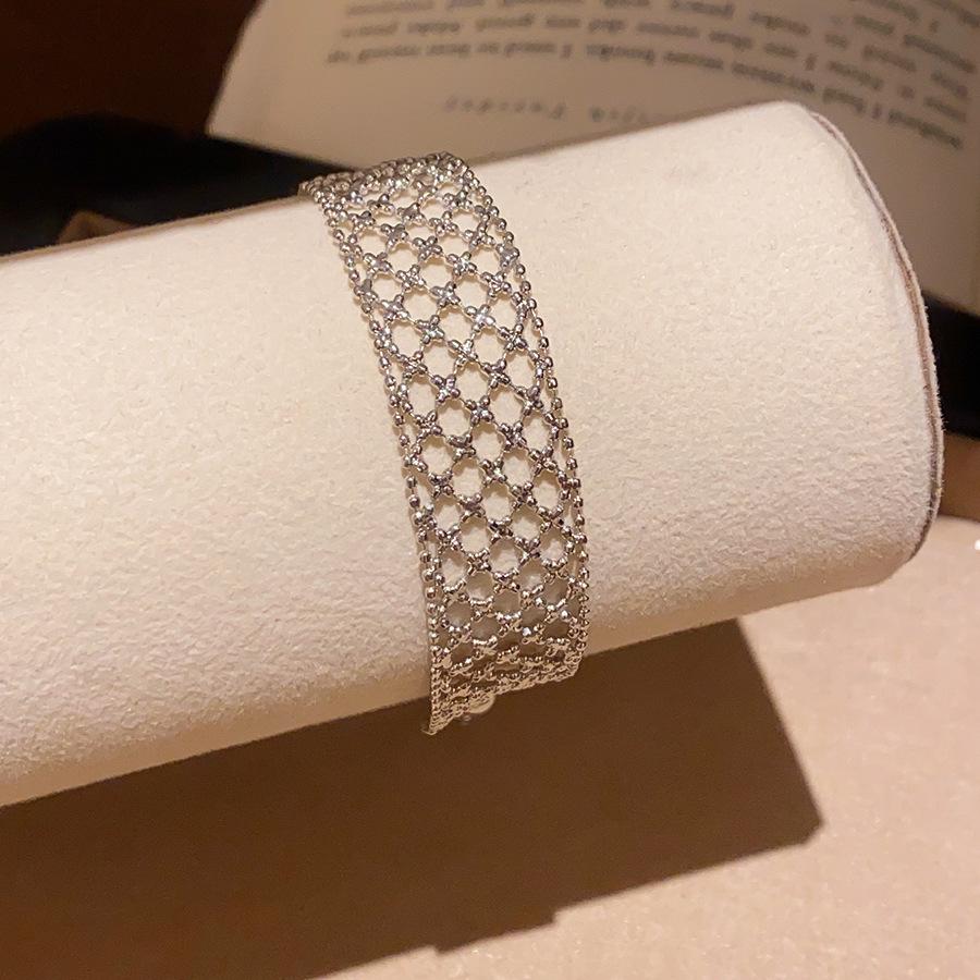 Hollow Weave Metal Mesh Cross Bracelet: European Style, Luxurious & Versatile