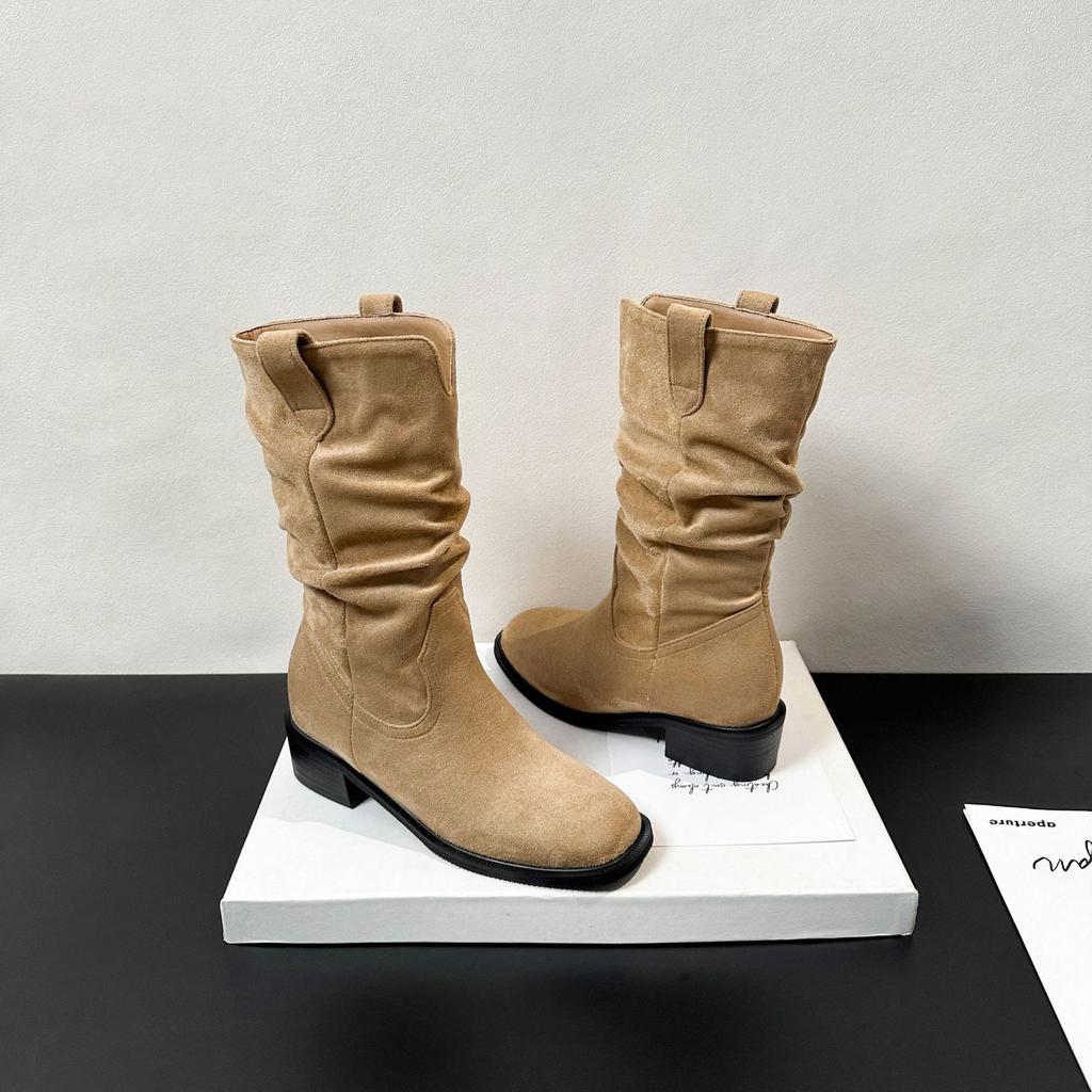Zwiększenie wysokości 8CM Zamszowe krótkie buty rycerskie damskie 2025 wczesna jesień nowe koreańskie plisowane na grubym obcasie kowbojki