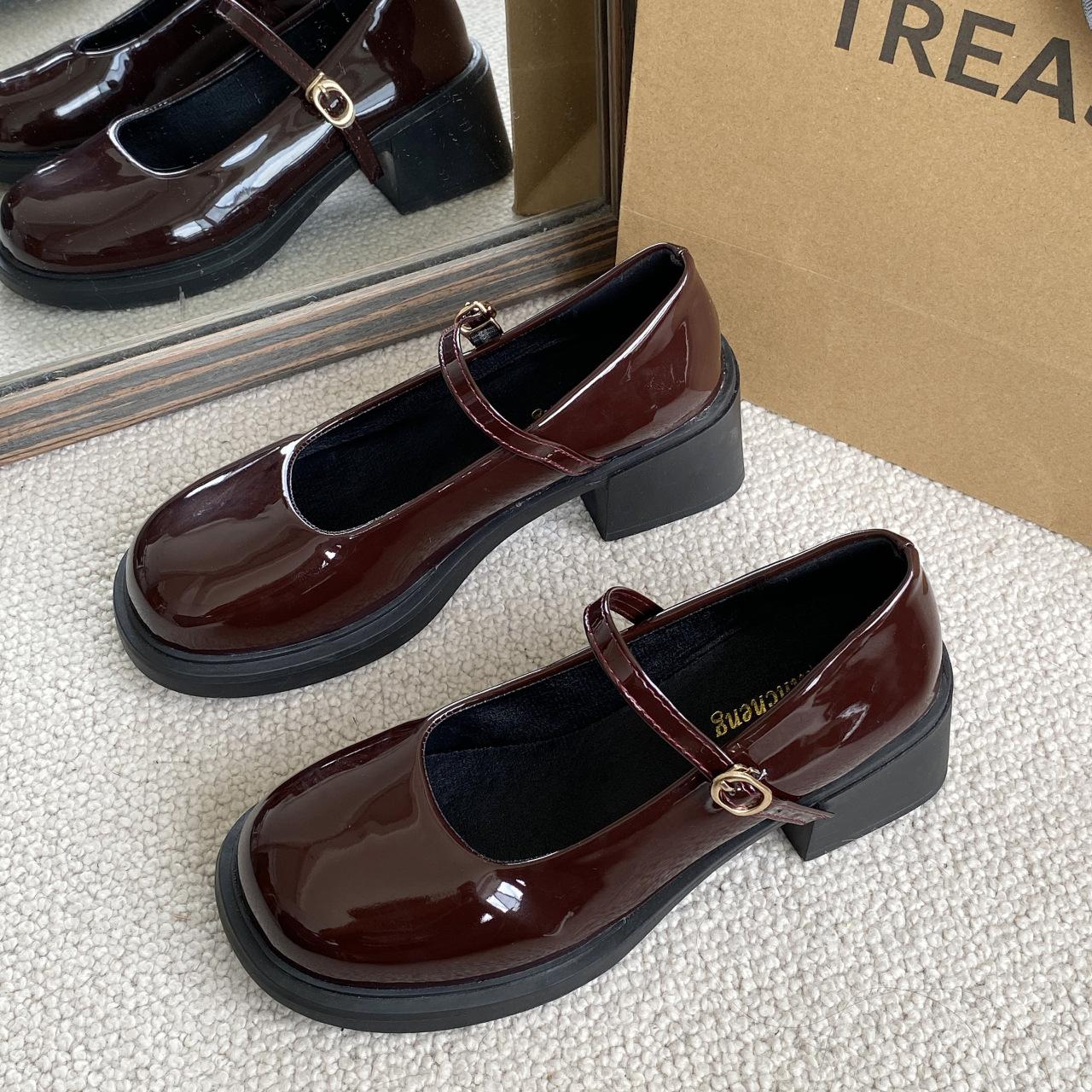 

French retro Mary Jane shoes women s high heels 2025 new spring round head thick heel single shoes with skirt small leather shoes 40 бордовий