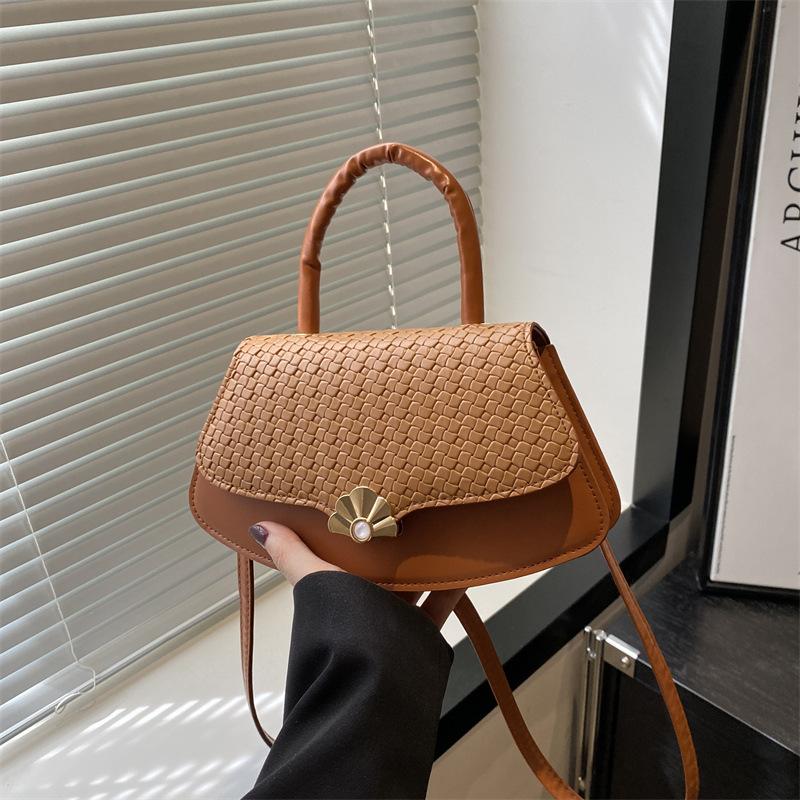 Fan Handbag Bag Women's Summer New Niche Design Shoulder Messenger Bag High Texture Fashion Messenger Bag