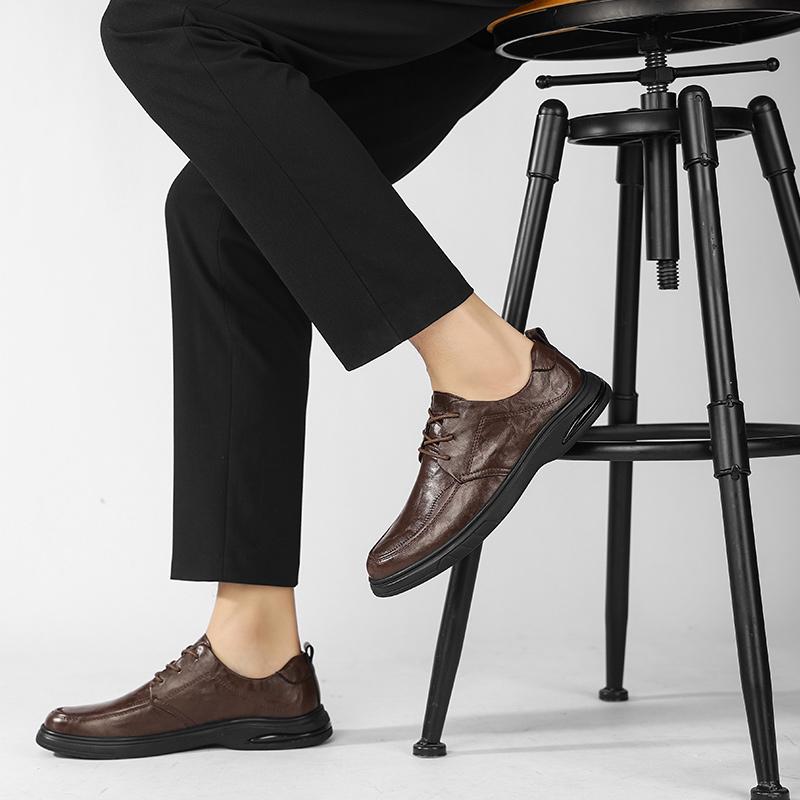 Модные мужские туфли-броги для делового костюма — фото 3