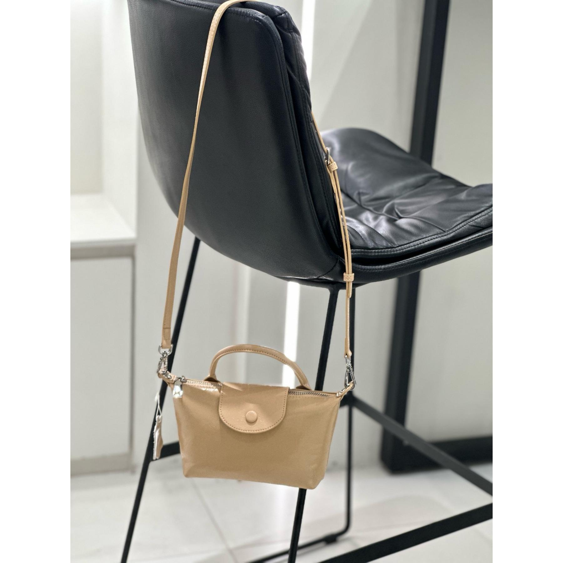 

Женская сумка через плечо из коровьей кожи, универсальная женская сумка-мессенджер, маленькая, свежая, модная, простая и практичная мягкая кожаная сумка абрикосовый