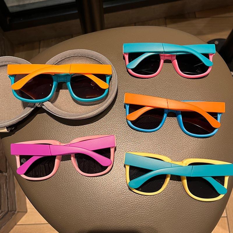 Foldable Sunglasses for Kids Boys Girls Outdoor Travel Goggle Shades Eyewear Vintage Square Frame UV400 Sun Glasses for Children
