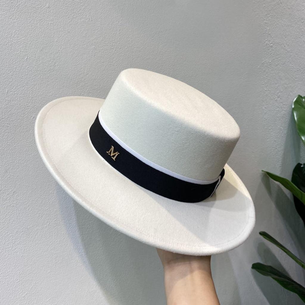 European and American Retro M Standard Internet Celebrity Top Hat Autumn and Winter Fashion Versatile White Woolen Flat Hat Elegant Temperament Jazz