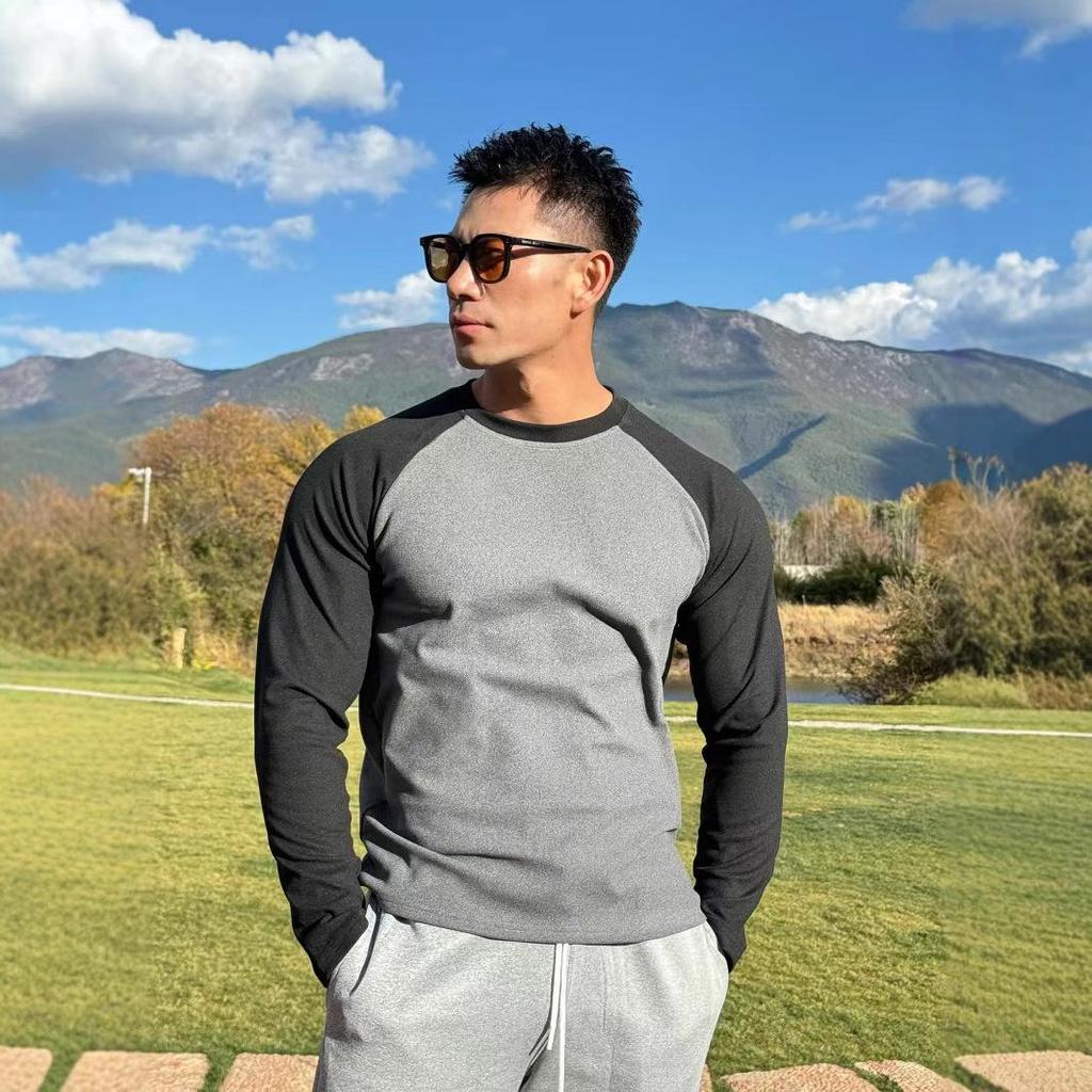 "Men's Warm German Velvet Long-Sleeve Sports Top with Half-Zip"
