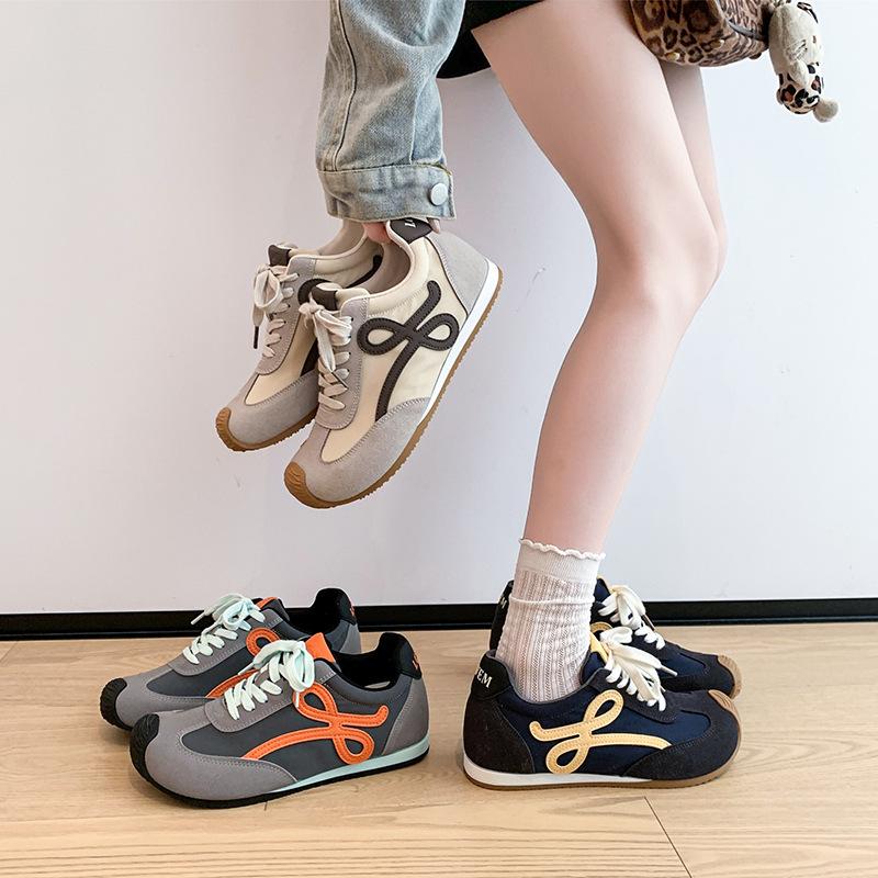 Lightweight and versatile German training shoes 2025 autumn new flat-bottomed sports and leisure shoes retro dopamine fashion Forrest Gump shoes