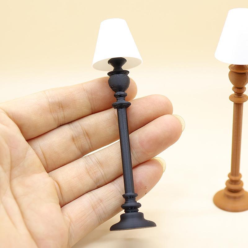 Classic Miniature Floor Lamp Vintage Dollhouse Accessory 1:12 Scale Mini Standing Lamp for DIY Tiny House Desktop Ornament