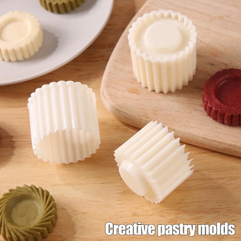 Detachable Plastic Mooncakes Press Molds, Double-Ended Pastry Shaper with Reversible Edges for Cookie, Candy, Mousse Dessert, and Pastries