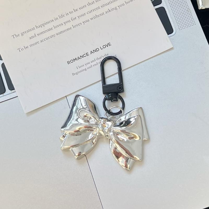 Metal Bowknot Charm Keychains Sweet Cool Pendant Hanging Ornament Keyring Backpack Decoration Jewelry for Women Girls