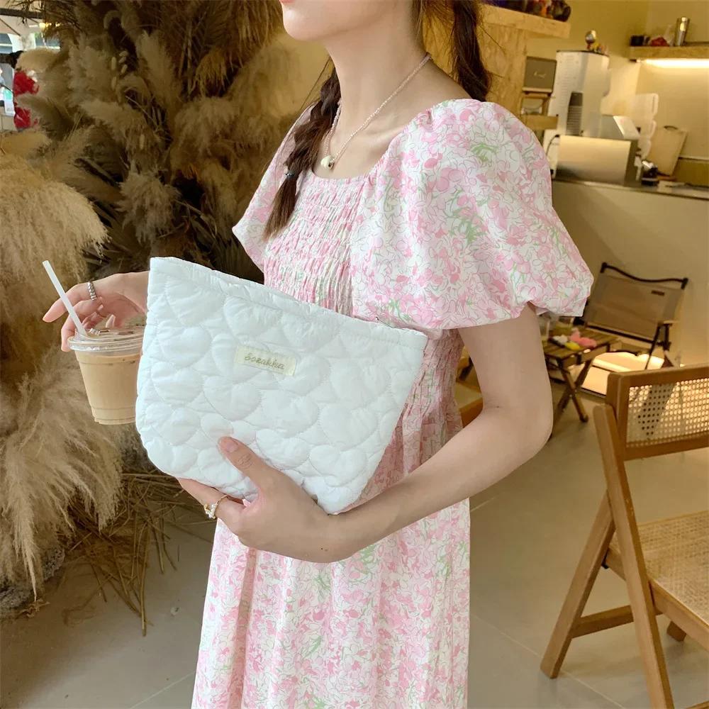 Sweet Flower Women's Quilting Cosmetic Bag Large Capacity Ladies Love Makeup Case Female Travel Storage Bags Clutch Handbags