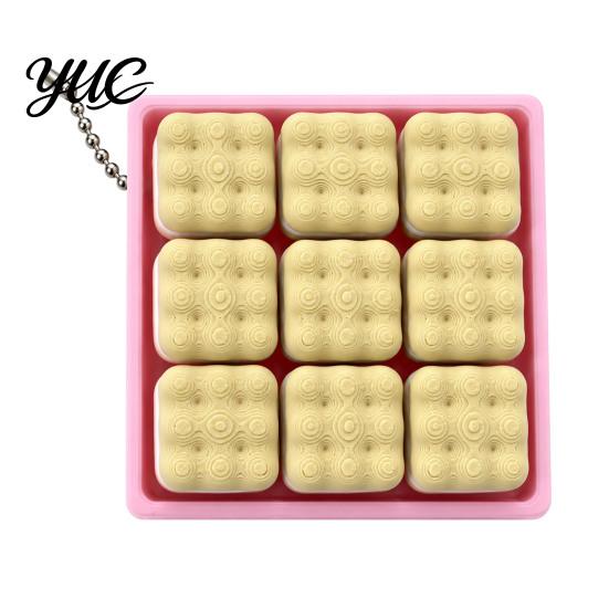 Stress Relief Toys 3D Printed 9-Square Fidget Clicker Toy, Simulation Fruit Cookie Pressing Portable Desk Fidgets Keychain, Click Desktop Ornament,
