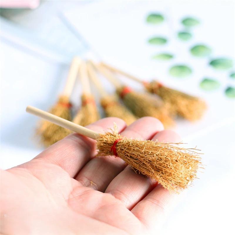5pcs Miniature Broom Model Shooting Props Miniature Scene Model Small Broom Dollhouse Accessories Decoration