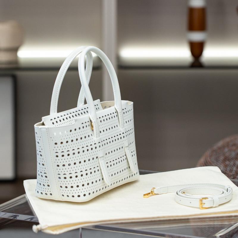 2025 New Genuine Leather Women's Bag 20CM Hollow Carving Small Basket Mini Handheld Single Shoulder Small Bag Cross Border