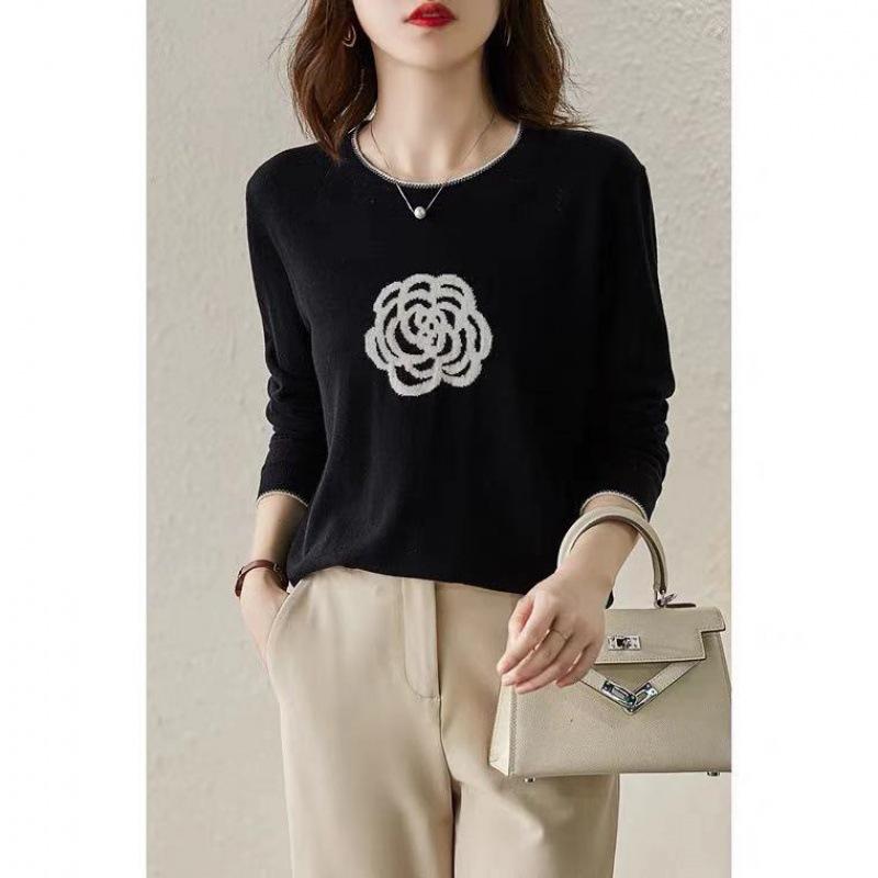 Goddess-Favored 2024 Camellia Romantic Pullover Sweater