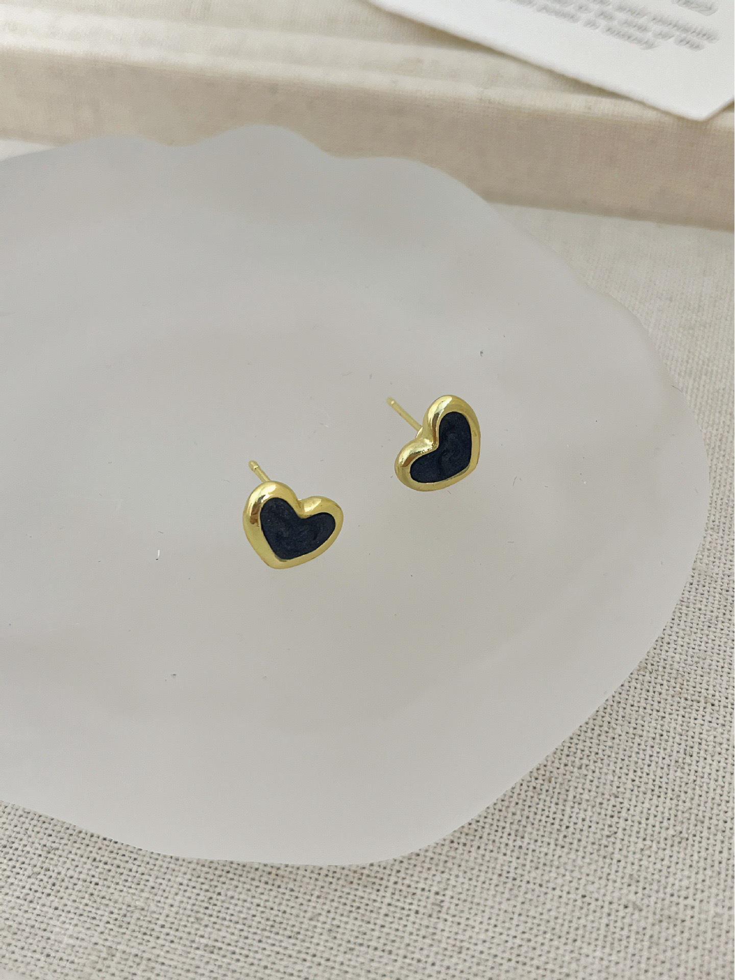 

«Серьги-иглы Майяра 925»: Янтарный жемчуг в стиле ретро для осени/зимы