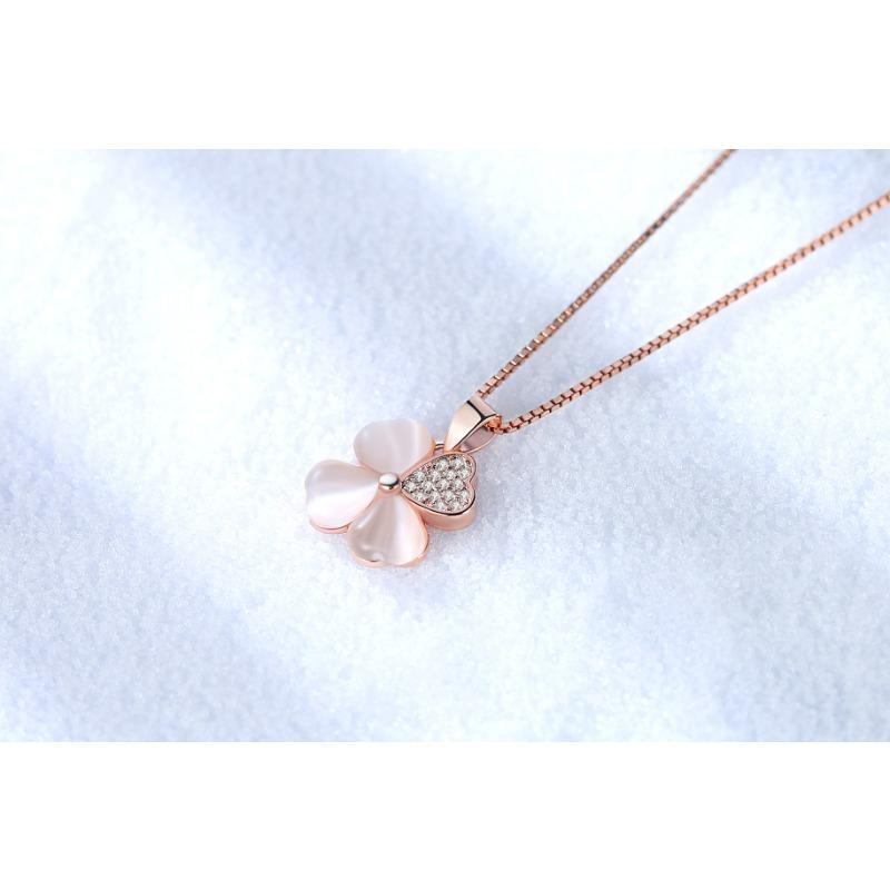 Flower Leaf Grass Necklace Pendant Female Zircon Crystal Stylish Necklace Pendant Necklace Necklace