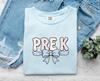 Soft Bow Shirt Teacher Daycare Gift Women Adorable Tee Ribbon T-Shirt Educator Enthusiast Cute Tshirt Childcare Graphic Classic Blossom