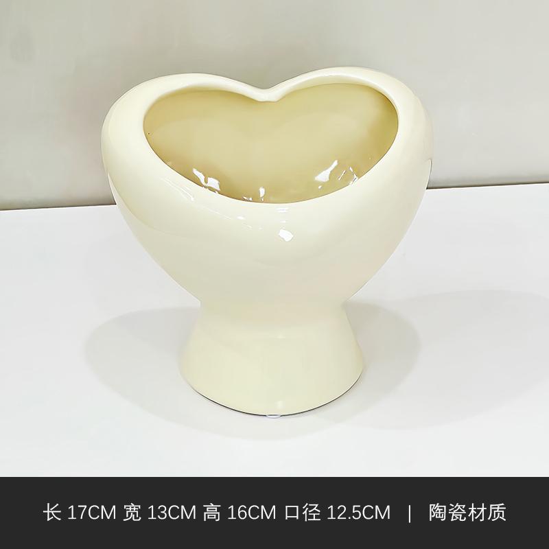European-style Ceramic Heart-shaped Vase Creative Hydroponic Simulation Flower Arrangement Container for Room Heart-shaped Vase