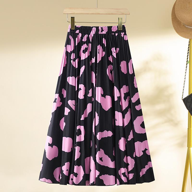 

2025 Spring Women s Black & White Pleated A-Line Midi Skirt One Size (Suitable for 85-145 lbs)