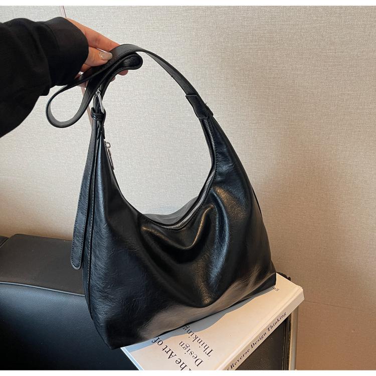 Premium texture large-capacity bag women's 2025 autumn and winter new Maillard relaxation casual shoulder tote bag