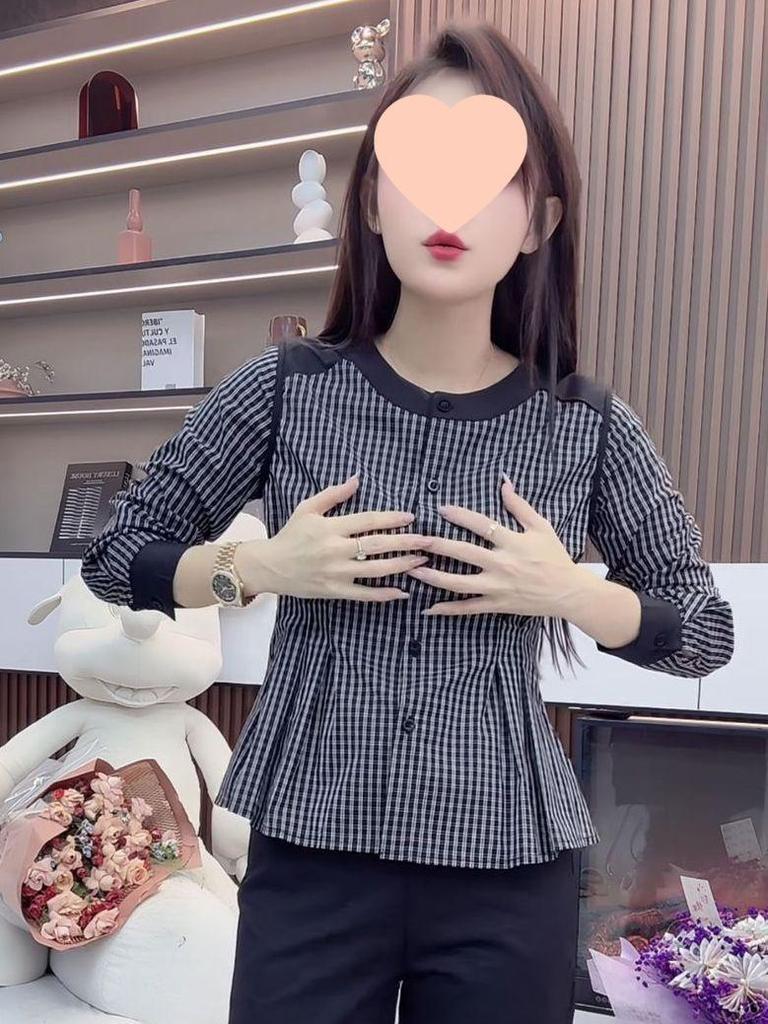 2025 Autumn Women's Plaid Cardigan: French-Inspired, Age-Defying, Korean Fashion Long Sleeve Top