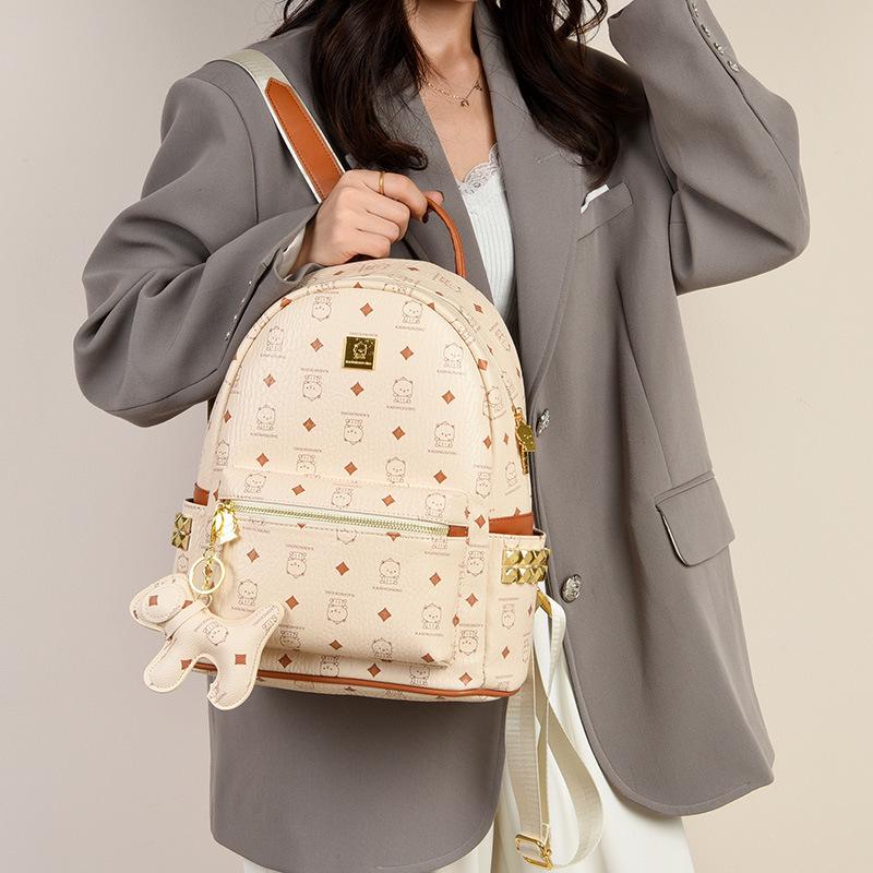 Retro Western Commuter Backpack for Women with Bear Print - Stylish, Lightweight & Versatile for Work or School