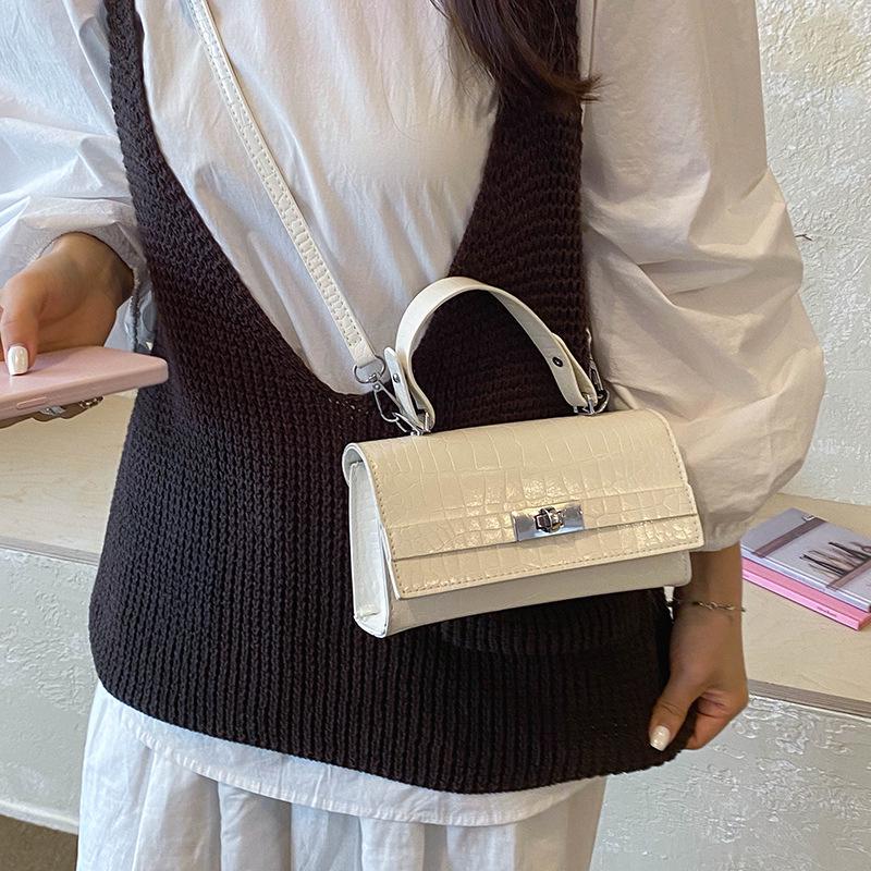 Luxury Crocodile Pattern Crossbody Bag - Chic Underarm Handbag for Women