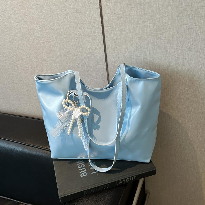 Large capacity tote bag women's 2025 new trend simple Korean version fashion underarm shoulder handbag mother and child bag