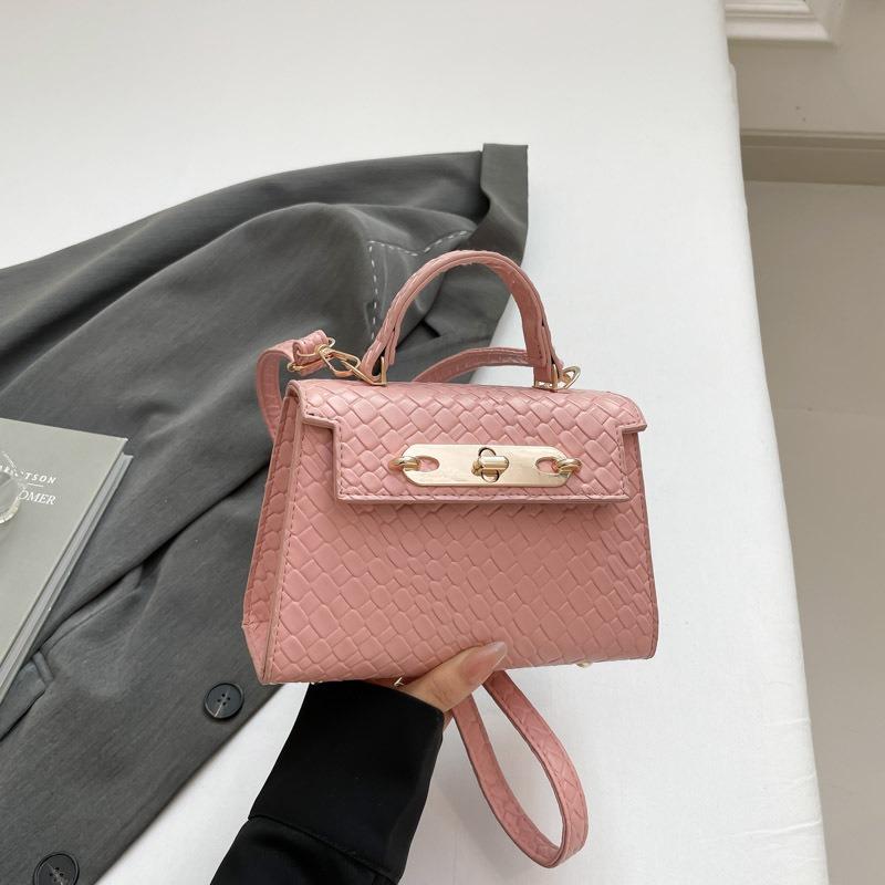 Bag women's summer new fashion women's bag messenger bag high sense versatile light luxury commuter bag