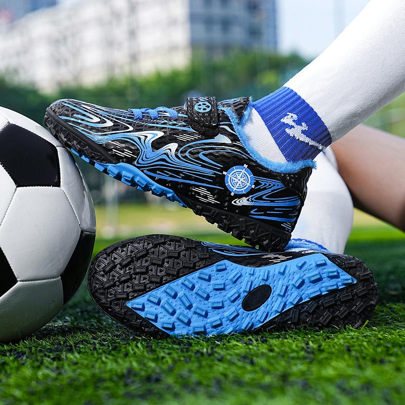 

Зимние бархатные детские бутсы с шипами на липучке, низкие детские тренировочные кроссовки для улицы, обувь для начальной и средней школы 39