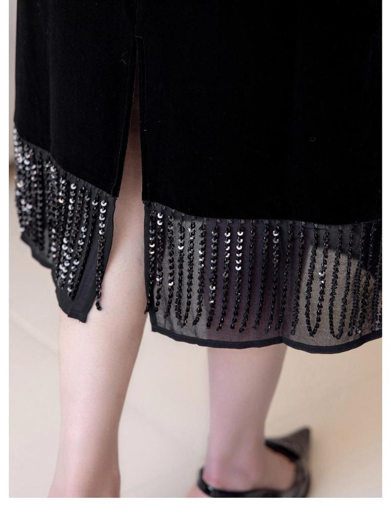 Endi Retro Elegant Black Velvet Skirt with Fringe Sequins, Slit Design for Women, 2025 Autumn Collection.