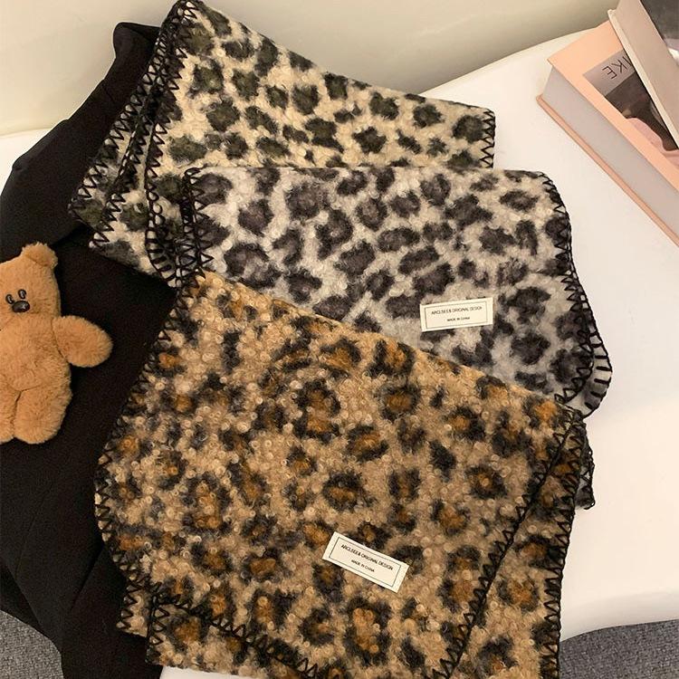 American retro Spice Girl style leopard print scarf women's autumn and winter new high-end thickened warm shawl scarf