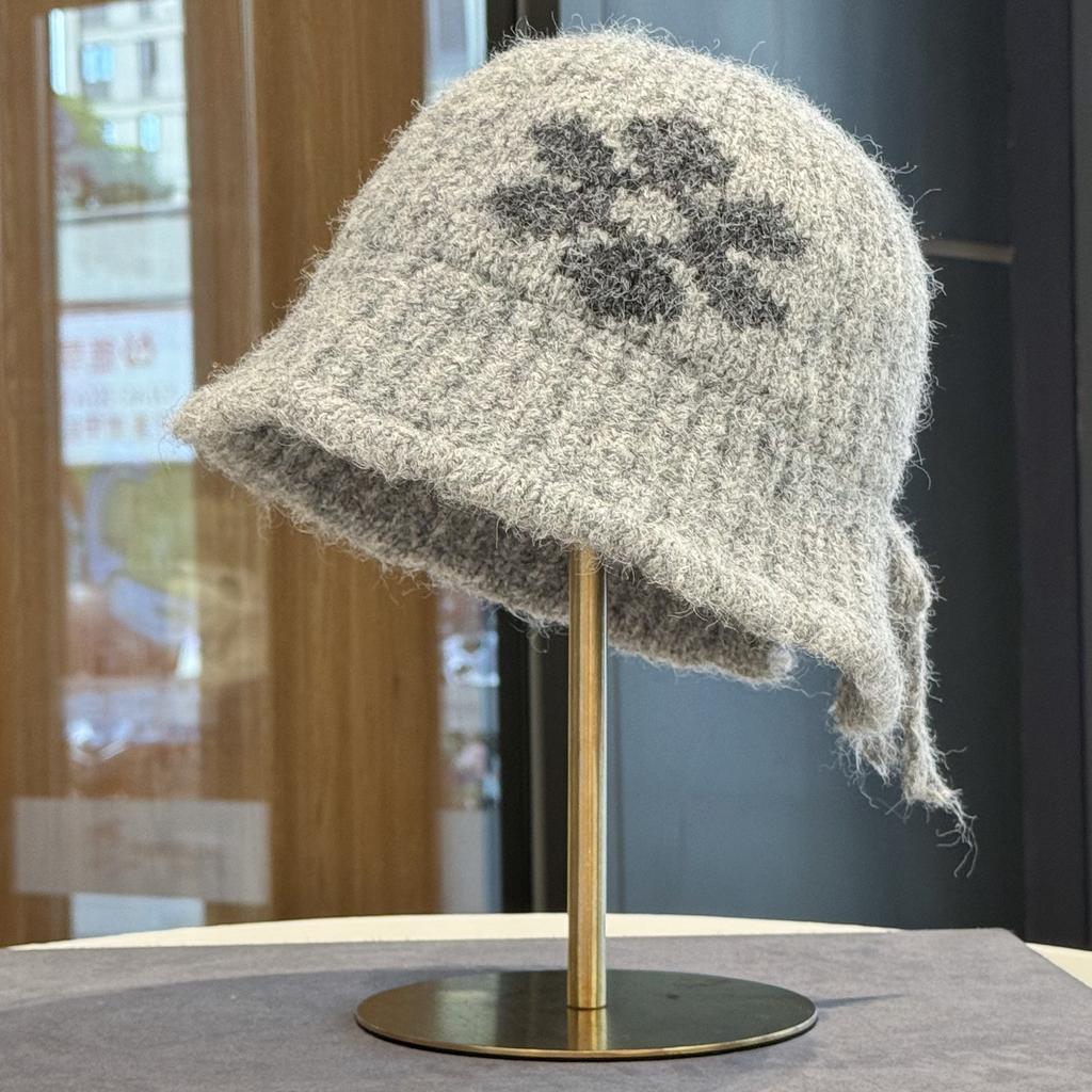 Autumn new hat women's flower knitted hat versatile face small wool hat literary retro bucket hat