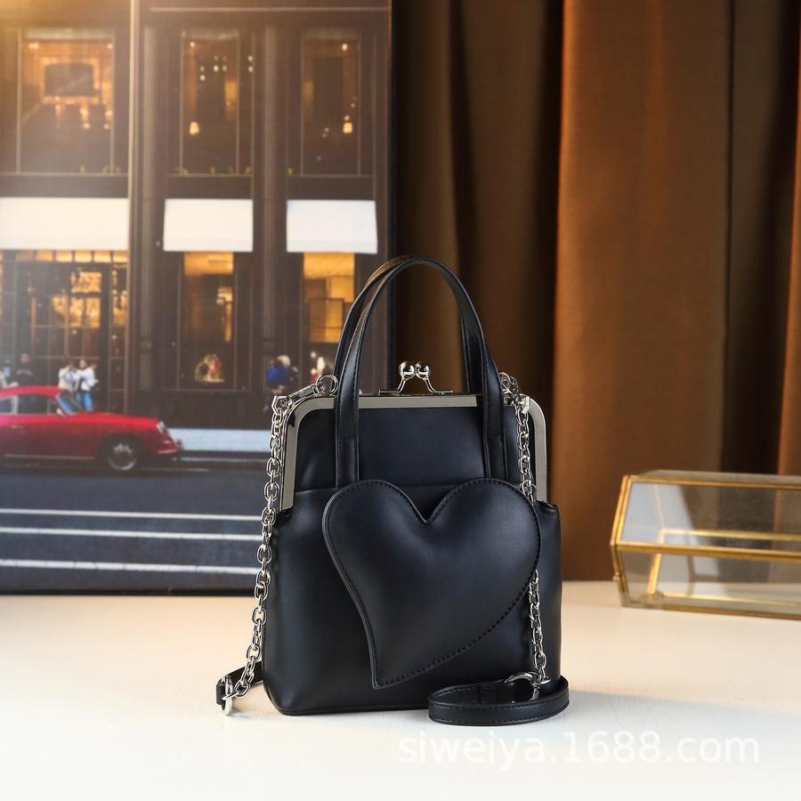 

Bag Women S Love Chain Handbag Fashion Versatile Clip Buckle Bag One Shoulder Crossbody Small Bag чорний