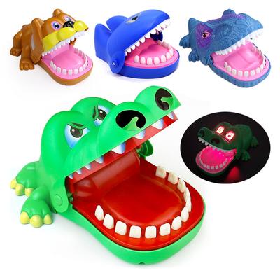 Aligátor Hračka kousající do ruky s dinosaurem a žralokem Žertovná hračka