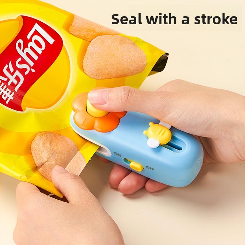 Mini USB Rechargeable Heat Sealer Portable Handheld Food Bag Sealing Clip for Home Travel