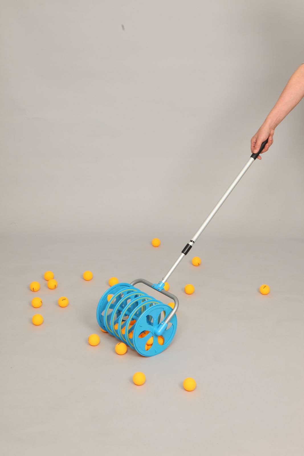 

Akabane Ping Pong Catcher 1 Piece Pickup Net for Women and Men Ball Pickup F2835