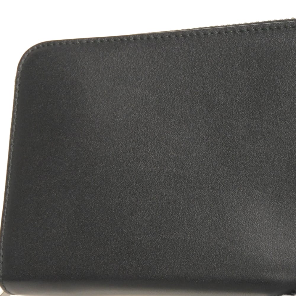 Used 12695 Zip Around Wallet 109N54.F13 7940 White Smooth Calfskin Zip Around Anagram Embossed Black Unisex from Japan
