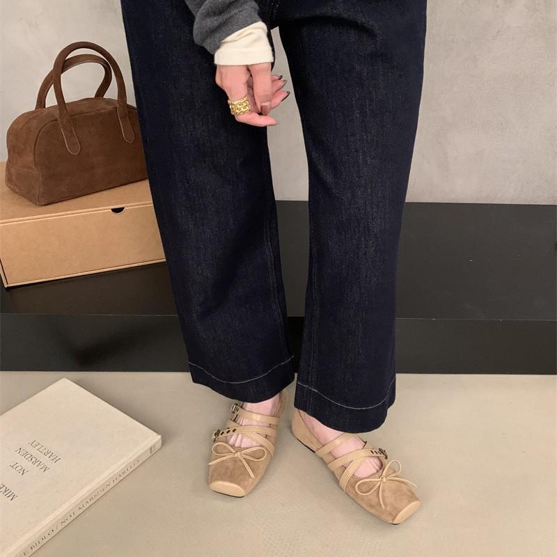 Inner heightening polish retro belt buckle ballet shoes women small pig nose Mary Jane single shoes