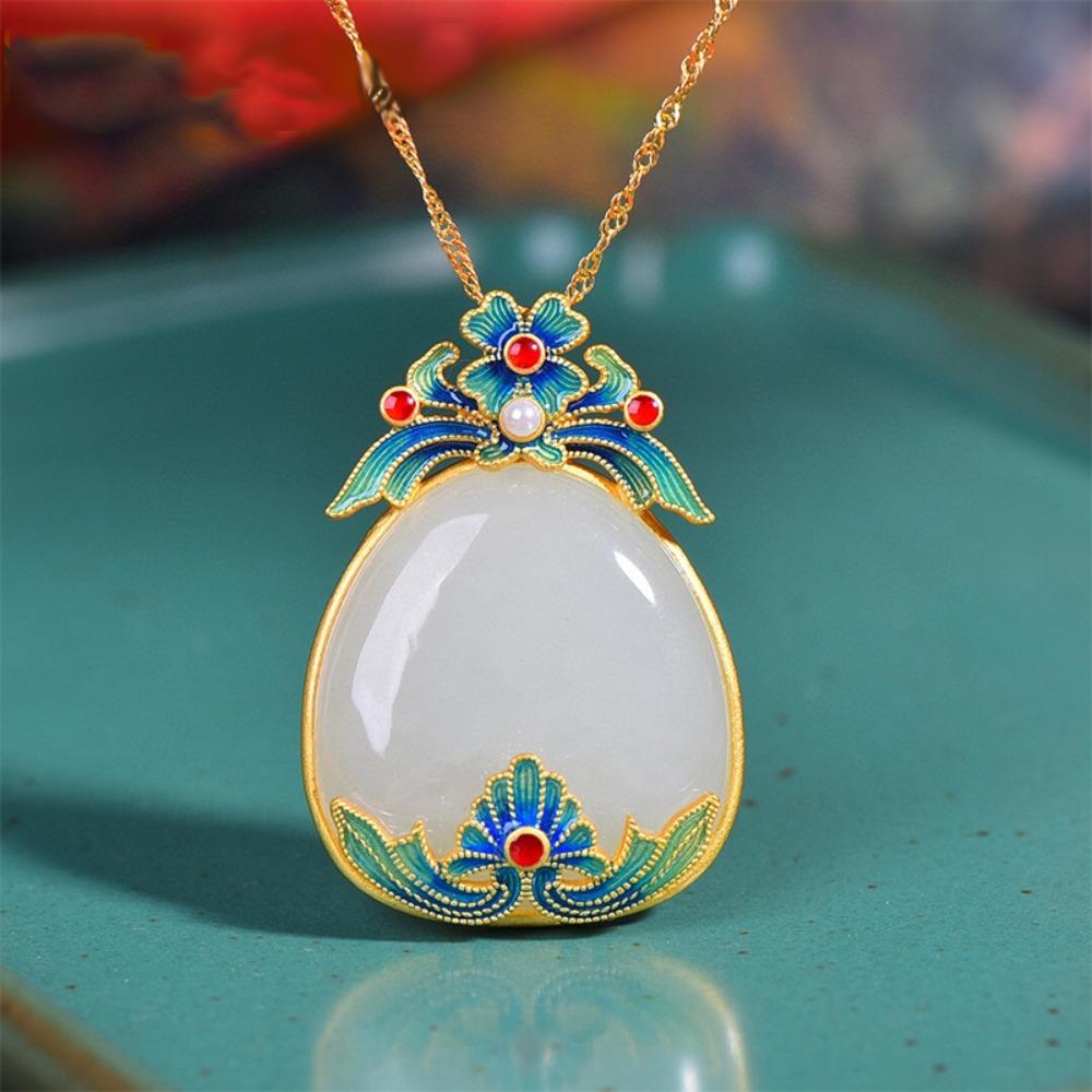 Vintage Chinese Style Necklace Faux White Jade Gold Plated Pendant for Women Elegant Hanfu Qipao Jewelry Accessories