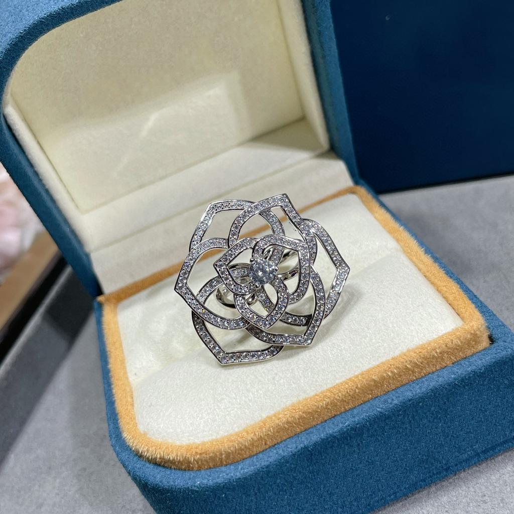 Vintage Hot Brand Women's Ring Luxury Jewelry For Women Designer Pure 925 Sterling Silver High Quality Lady Party Lock Rings