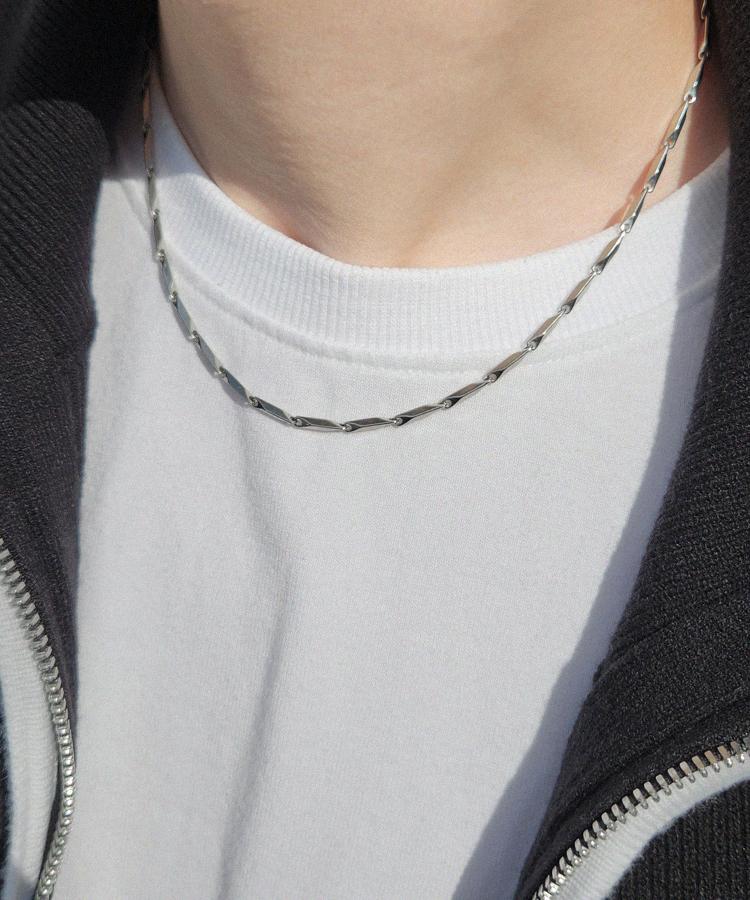 Acha Surgical Steel Leaf Chain Necklace _ Silver