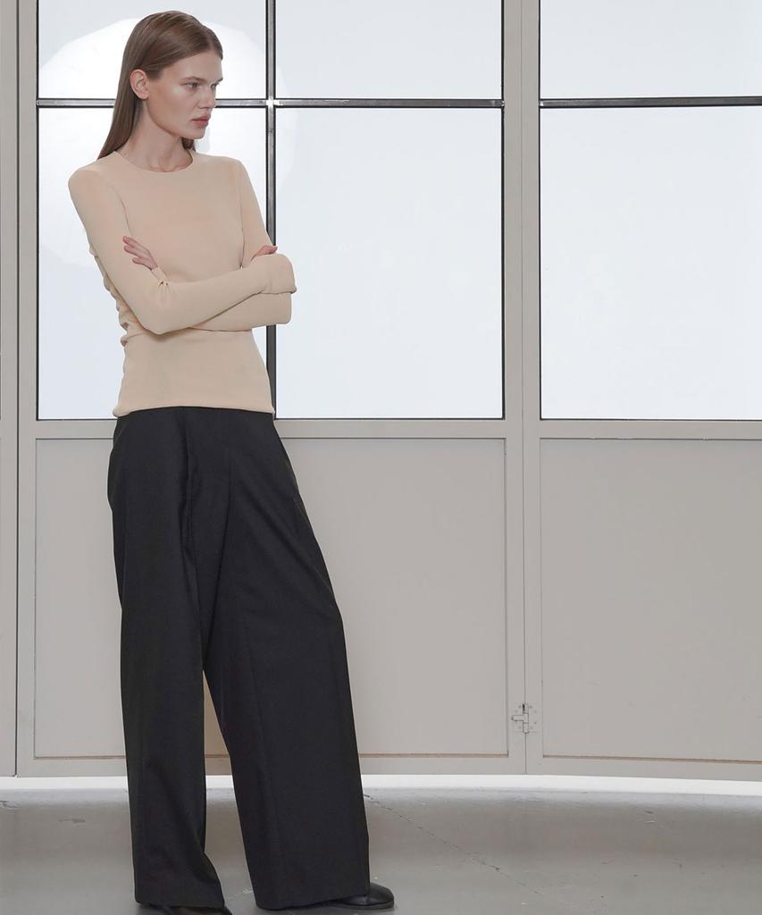 Ssikeoseun Long Sleeve Fine Knit Top_Beige