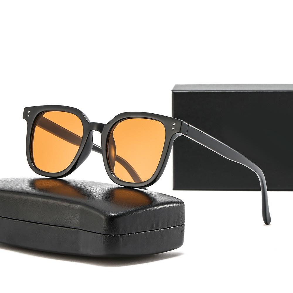 Fashion Black Frame Polarized Sunglasses For Street Style And Parties