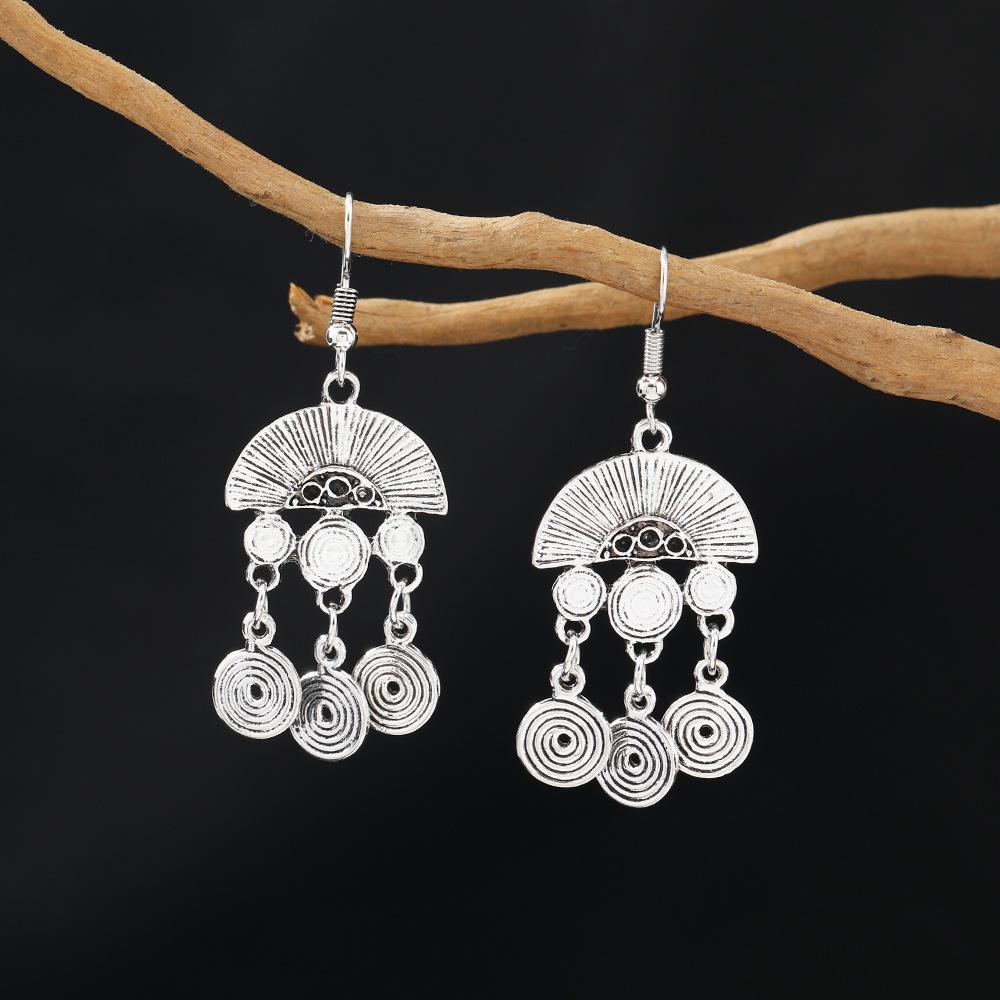 Retro Ethnic Style Fringed Earrings Women'S Long Temperament Versatile Earrings Fashion Personality Exotic Earrings