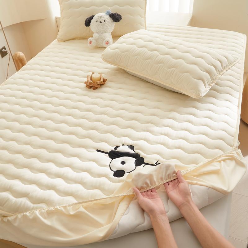 Cute Panda Embroidery Mattress Cover Soft Quilted Bed Pad Protector for Kids Girls Autumn Winter Fitted Sheets with Deep Pocket