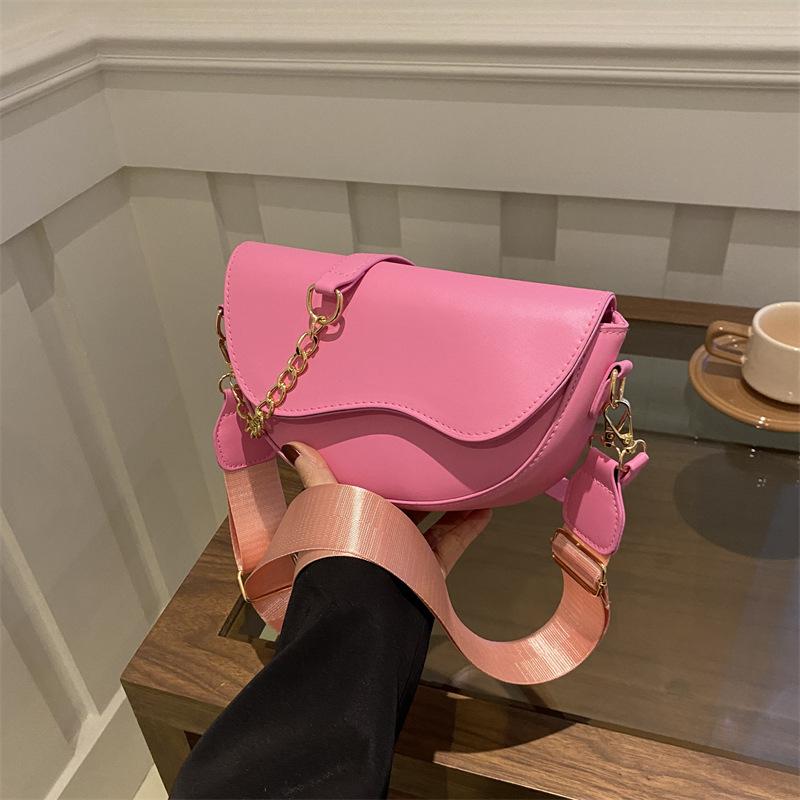 Bag Women 2025 New Popular Leather Face One Shoulder Underarm Bag Broadband Crossbody Saddle