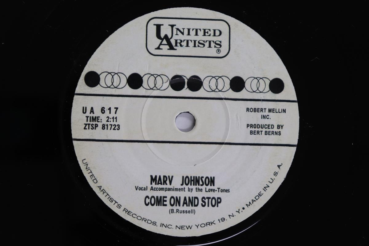 

7-дюймовая пластинка МАРВ ДЖОНСОН - Давай, остановись UA617 UNITED ARTISTS США Соул/Фанк Б/У