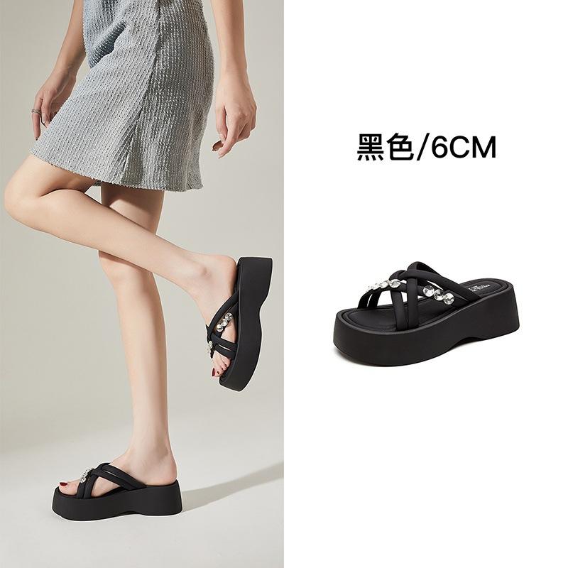

Thick-soled heightening one-word slippers women s 2025 new summer wear versatile with skirts, muffin shoes, beach cool slippers 35 чёрный