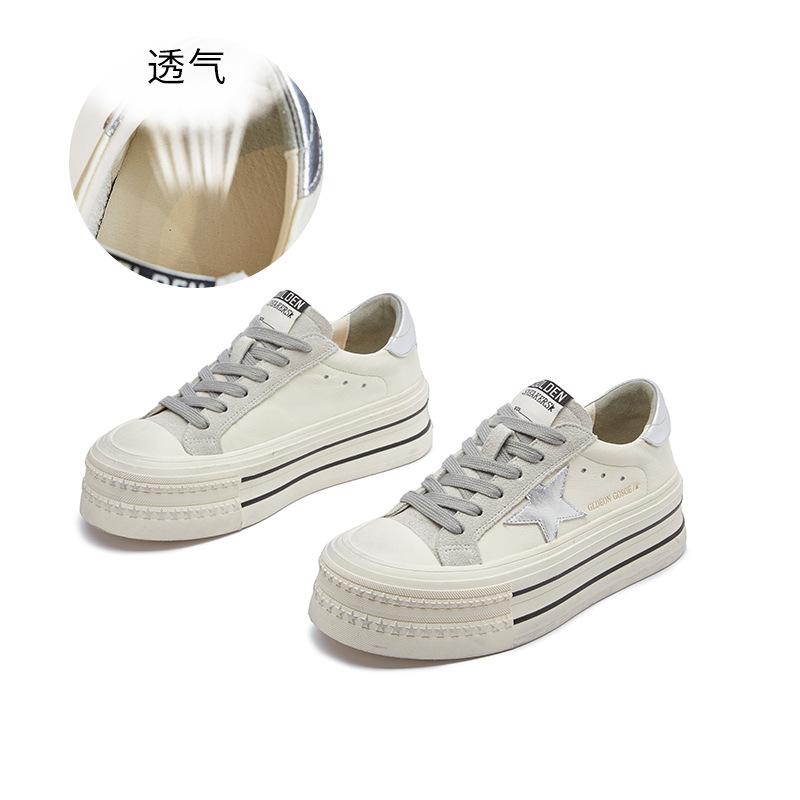 

The first layer of cowhide board shoes for women s 2025 spring new thick-soled heightening white shoes casual versatile women s shoes star single 40 серебряный